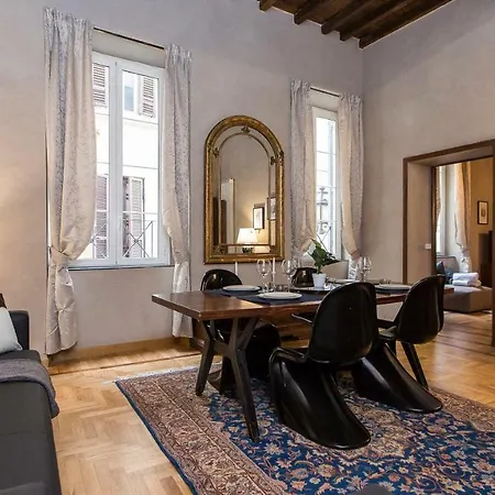 In Coronari Luxury Apartman